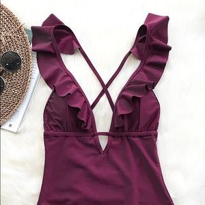 Cupshe one piece WINE-colored swim suit